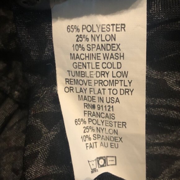 Sno Skins Long Sleeve V-Neck Raised Velour Multicolor Print Tunic Shirt Size M - Picture 16 of 16